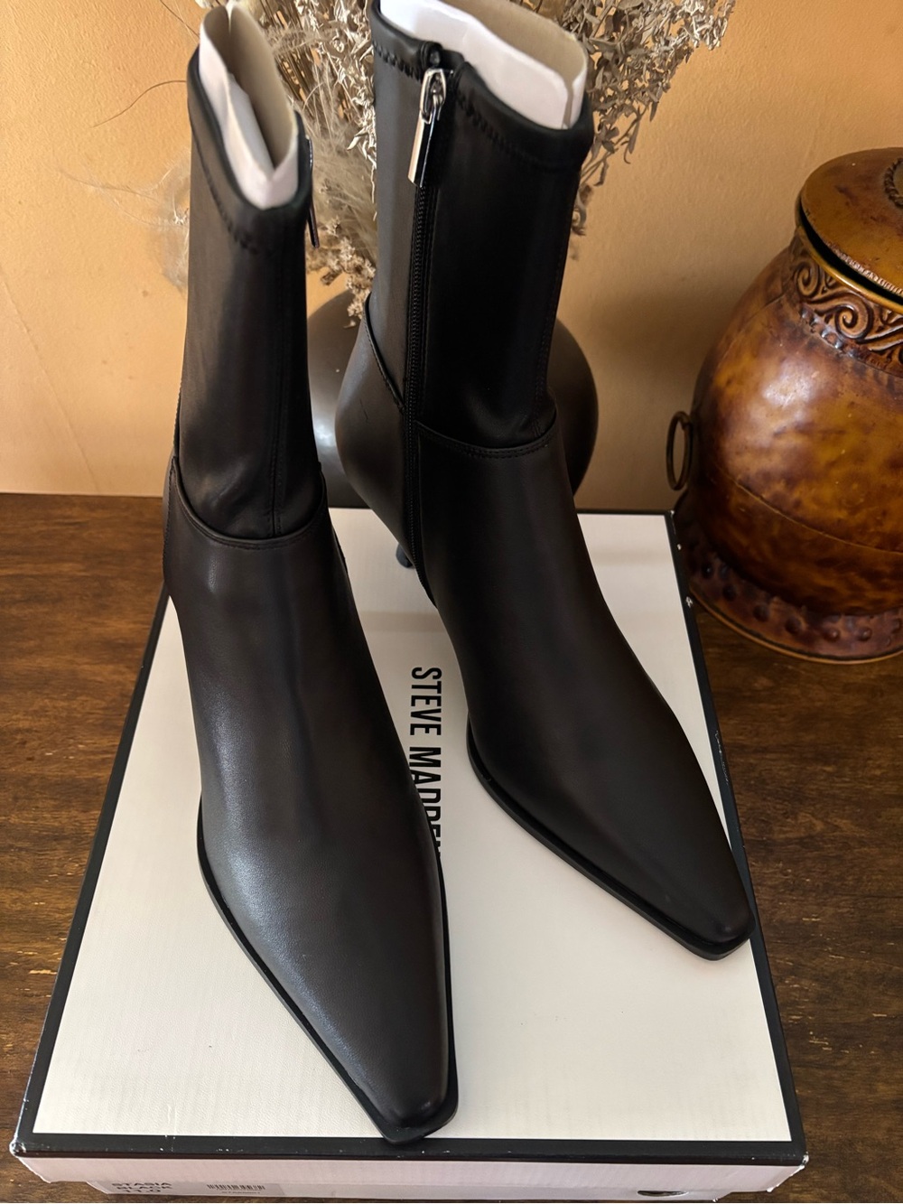 NIB Steve Madden Stasia Black Pointed-Toe Sock Boots Size 11